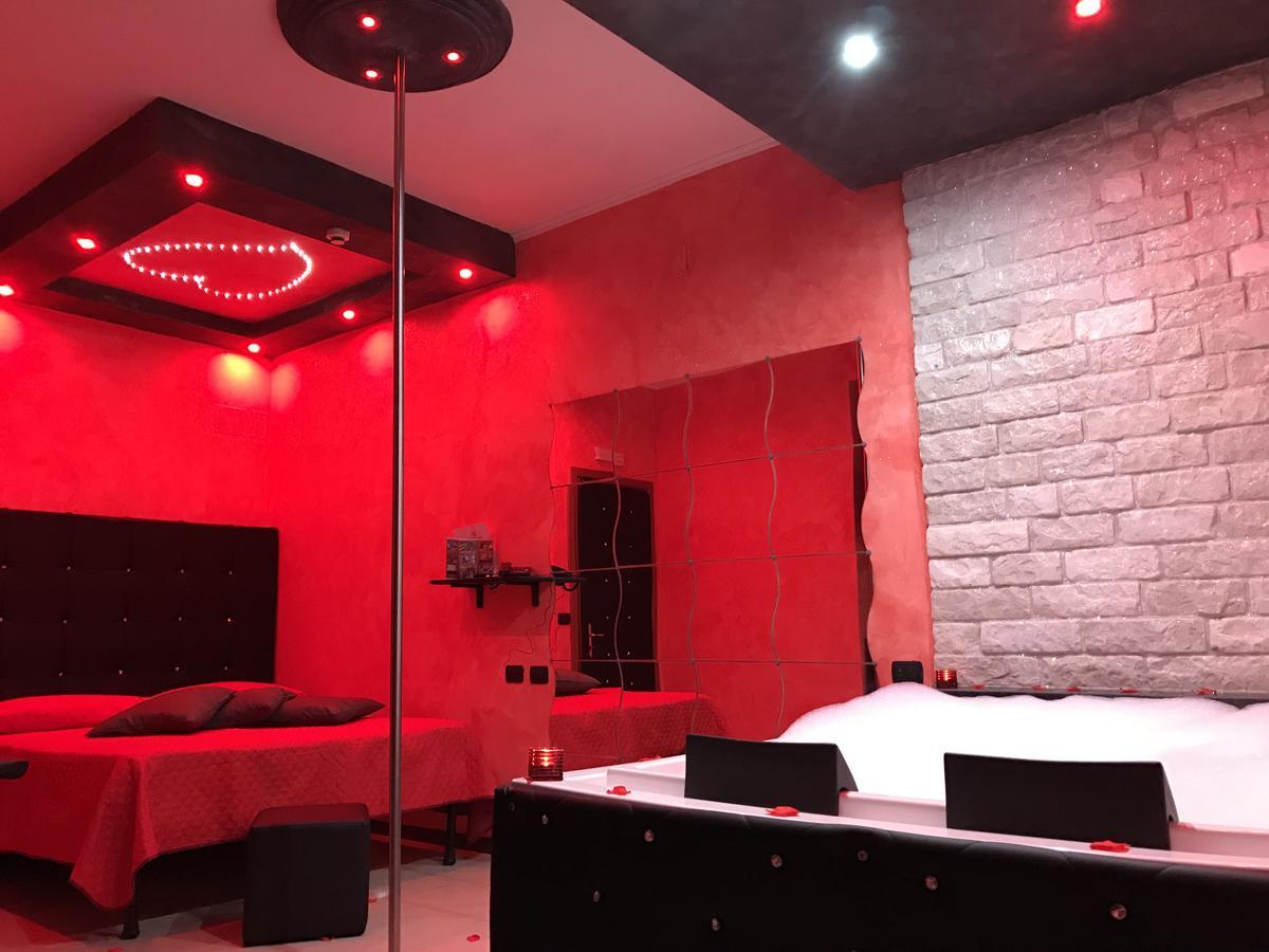 Hotel Joy Castel Volturno Esterno foto