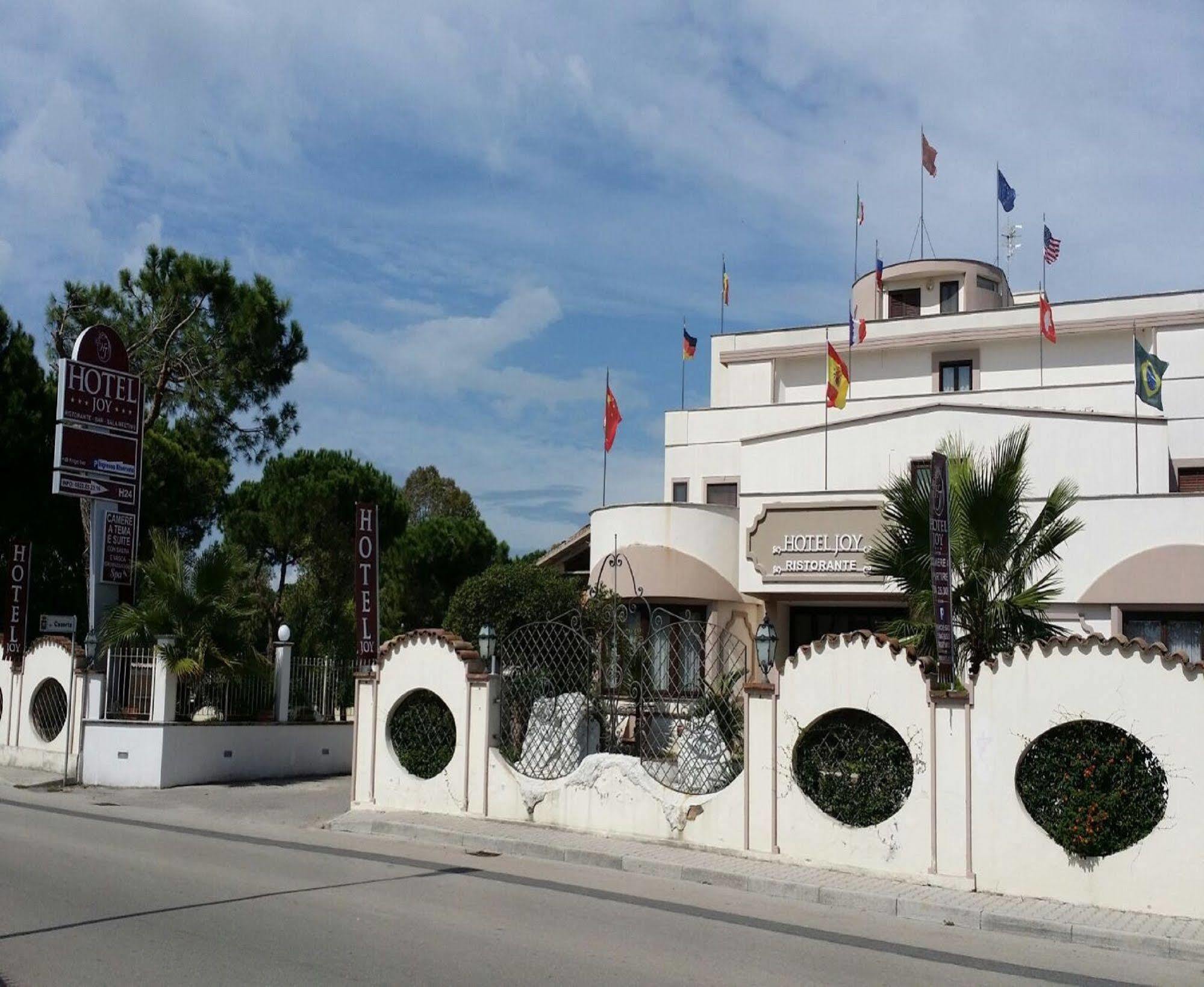 Hotel Joy Castel Volturno Esterno foto