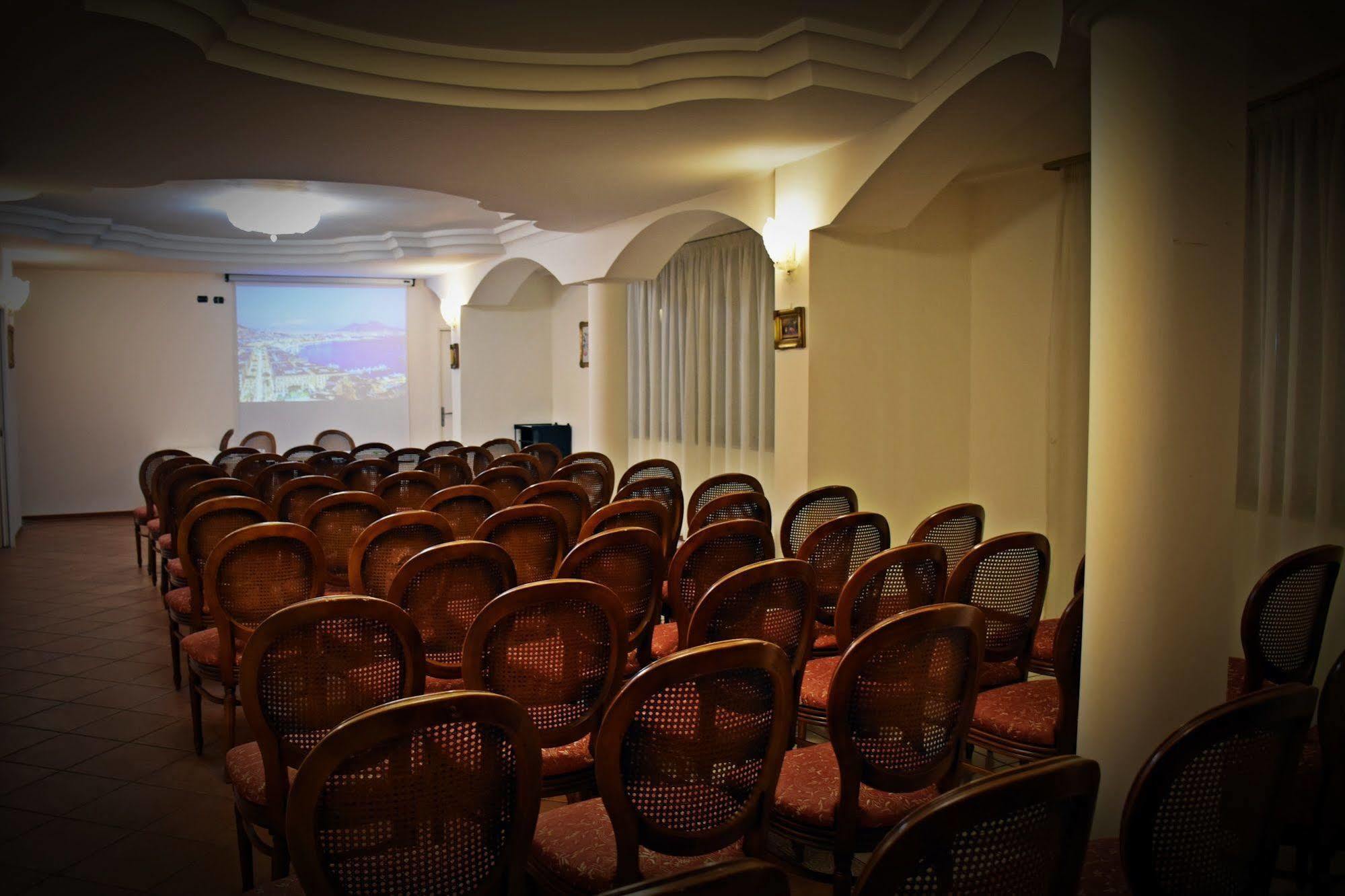 Hotel Joy Castel Volturno Esterno foto